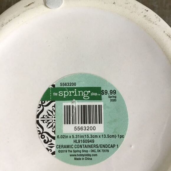 Planter bundle - one Fleur de Lis geometric design & one with floral scroll top - Picture 6 of 7